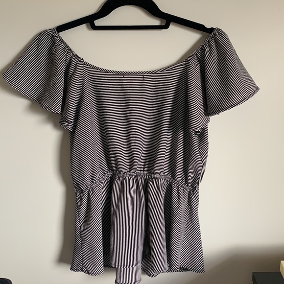 Monteau Blouse - Picture 3 of 4